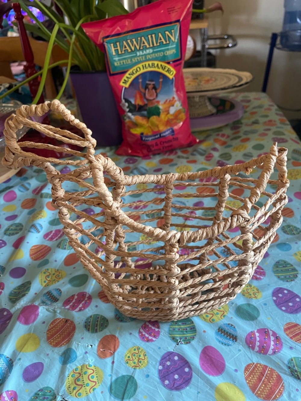 Handwoven Natural Straw Chicken Egg Basket